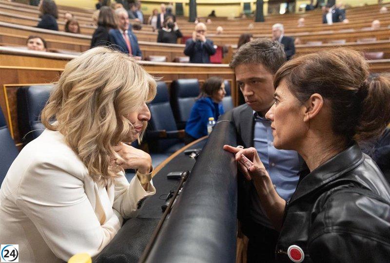 Yolanda Díaz lanza un nuevo libro mientras Sumar Galicia negocia sus estrategias para las elecciones autonómicas en Vigo.