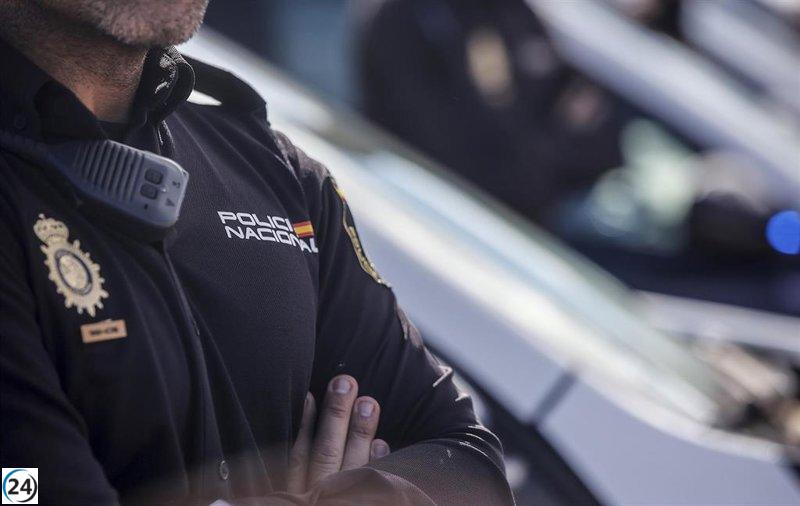Tres delincuentes prófugos tras robar 300.000 euros en un banco vigués