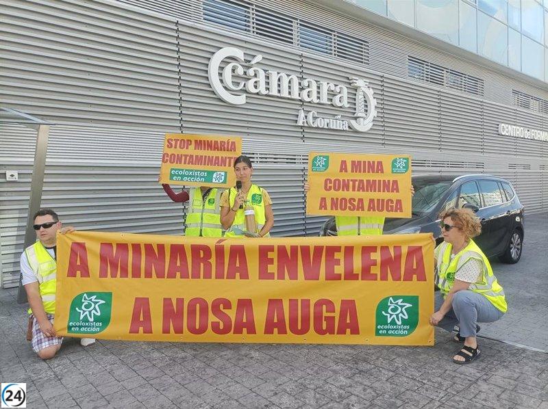 Activistas de Ecoloxistas en Acción convocados por la justicia tras manifestación en la Cámara Minera