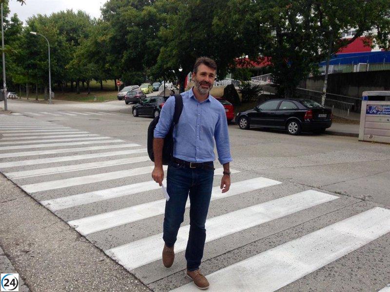 Juan Díaz Villoslada, exsocialista, se une a Sumar Galicia para un proyecto de futuro prometedor.